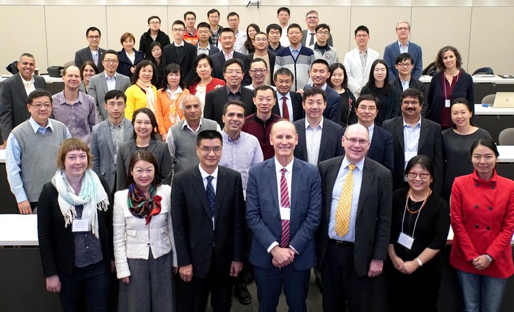 The Tsinghua University delegation led by Graduate School Dean Qiang Yao with the University of Alberta hosts led by Interim Vice-President (Research) Walter Dixon and Future Energy Systems Director Larry Kostiuk.