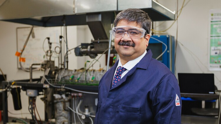 U of A engineering professor Amit Kumar is the Canadian lead for the new Global Center for Sustainable Bioproducts, an international research project to tackle the worldwide challenge of replacing current plastics with biodegradable alternatives. (Photo: Alex Pugliese)